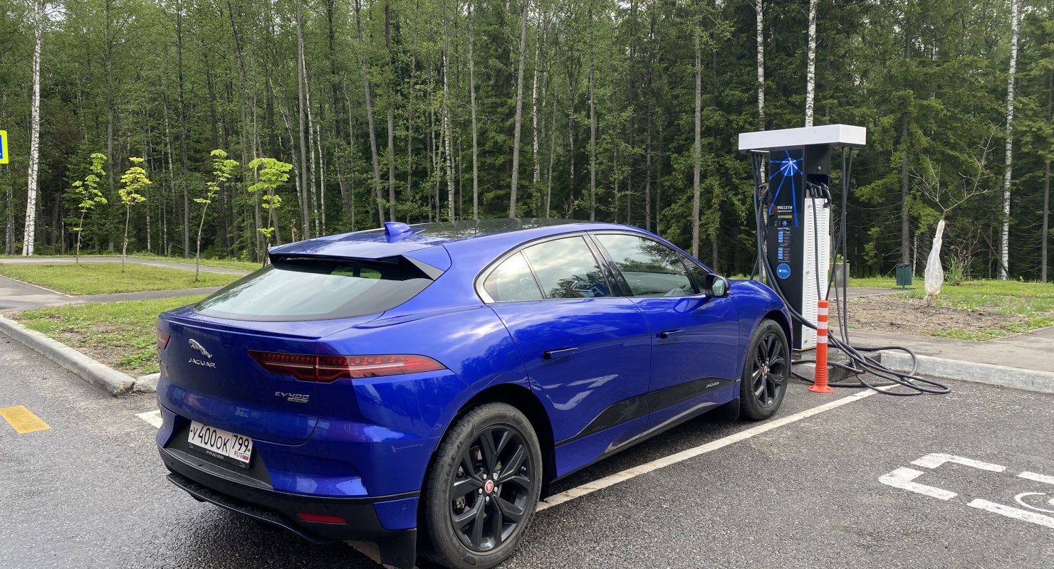 В одну педаль. Тест-драйв Jaguar I-Pace