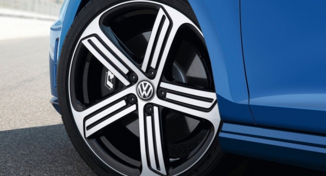 Эскизы обновленного VW Golf 2025 намекают на его скорое появление