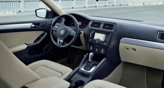 В РФ появился седан Volkswagen Bora с «китайским» дизайном