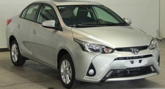 Опубликованы фотографии нового Toyota Yaris L Sedan