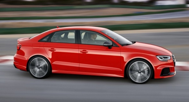 Audi RS3, седан