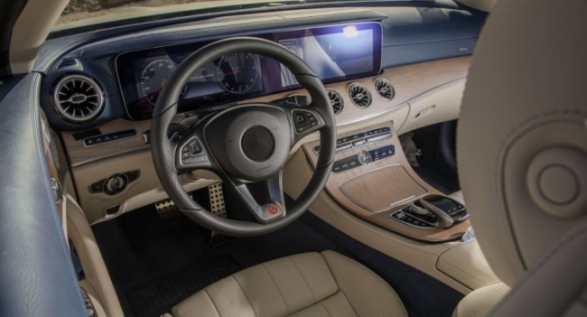 Mercedes-Benz E-Class Cabriolet, руль