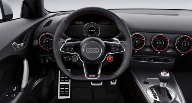 Audi TT RS, руль
