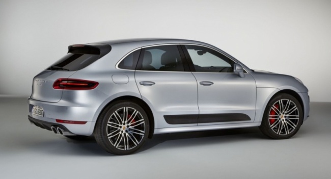 PORSCHE MACAN