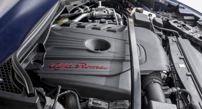 В РФ привезли кроссовер Alfa Romeo Tonale за 5,6 млн рублей