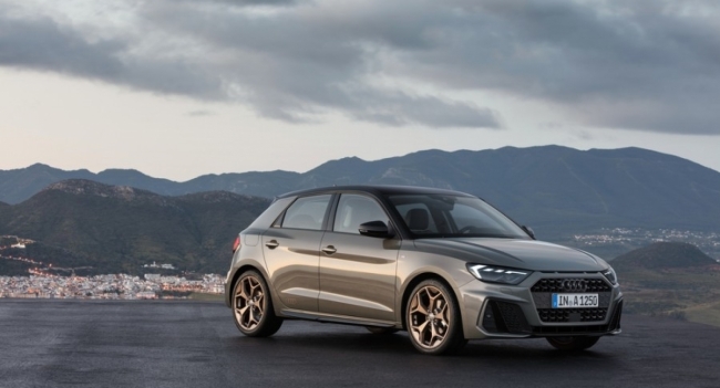 Audi представит новые кроссоверы Audi Q5 и Q6