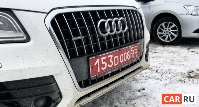 Ауди, Audi, логотип, решетка радиатора, красный номер, иностранный, международный