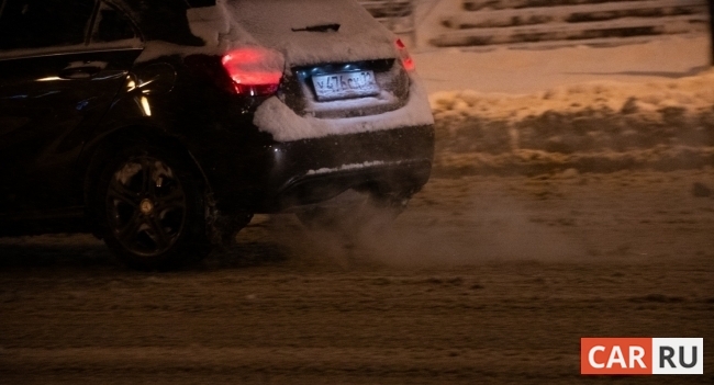 машина, дорога, выхлоп, сумерки, снег