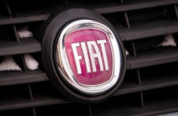 В порту Италии задержали новые Fiat Topolino, у правительства страны к ним есть претензии