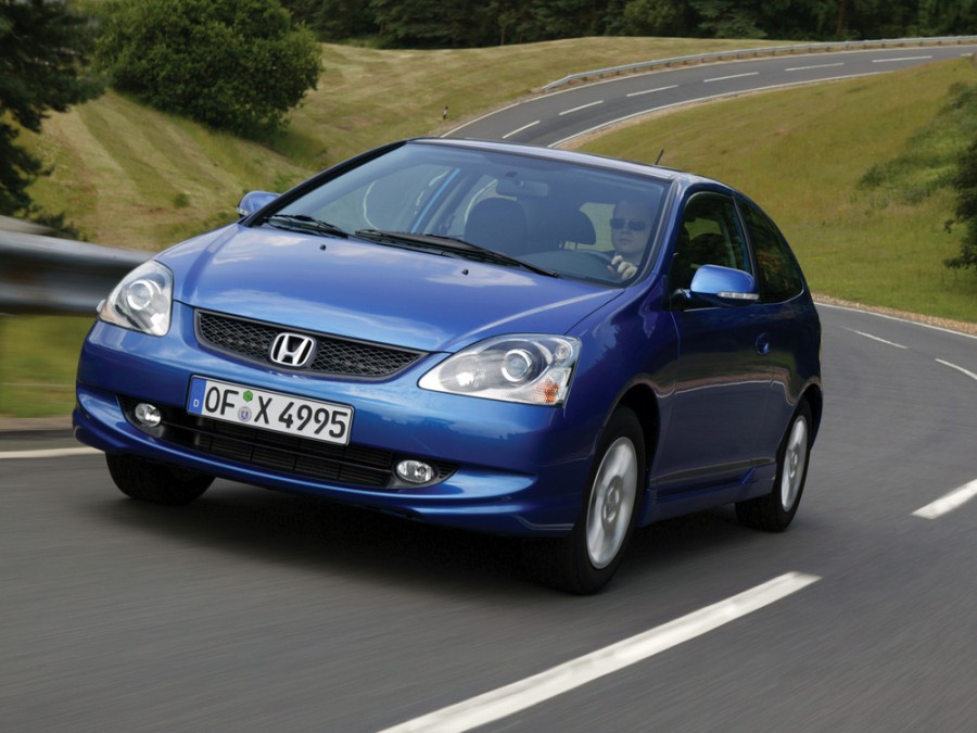 Honda Civic хетчбэк 3-дв., 2003–2005, 7 поколение [рестайлинг] - отзывы, фото и характеристики на Car.ru