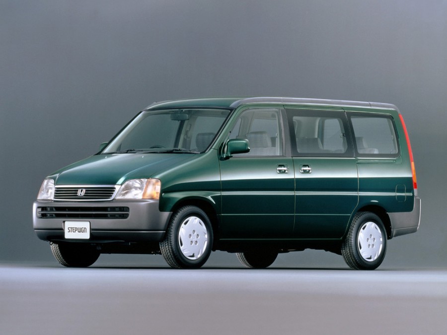 Honda Stepwgn минивэн, 1996–2001, 1 поколение, 2.0 AT 4WD (125 л.с.), характеристики