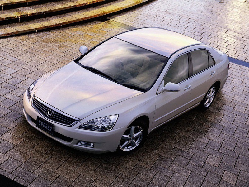 Honda Inspire седан, 2003–2005, 4 поколение - отзывы, фото и характеристики на Car.ru