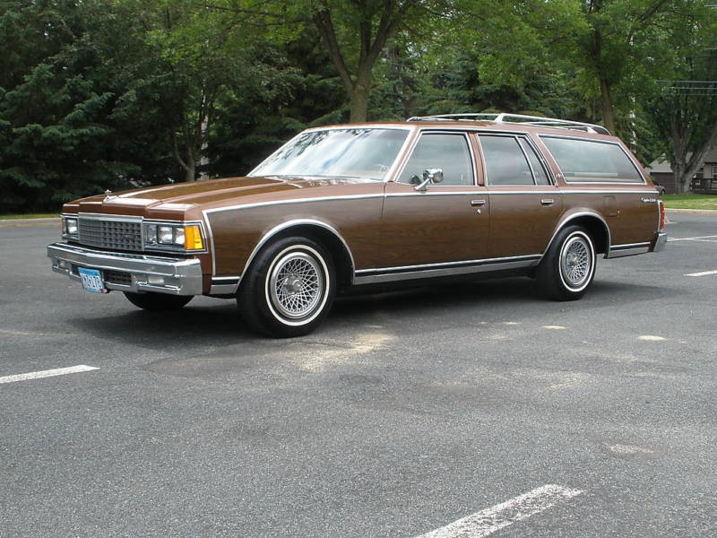 Chevrolet Caprice Kingswood Estate универсал, 1977–1979, 3 поколение - отзывы, фото и характеристики на Car.ru