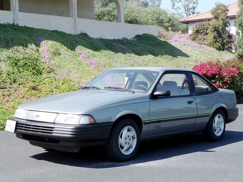 Chevrolet Cavalier купе, 1990–1994, 2 поколение [рестайлинг], 2.2 AT (95 л.с.), характеристики