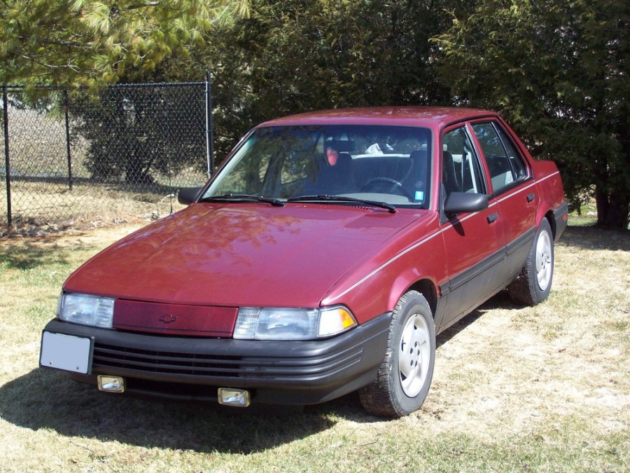 Chevrolet Cavalier седан, 1990–1994, 2 поколение [рестайлинг], 2.2 MT (95 л.с.), характеристики