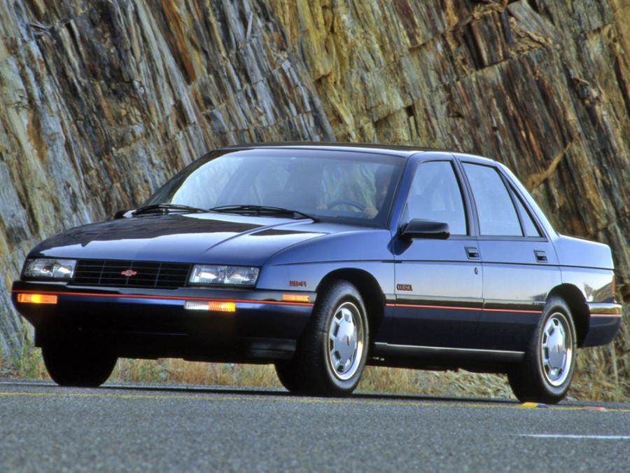 Chevrolet Corsica седан, 1988–1996, 1 поколение, 3.1 LTZ MT (135 л.с.), характеристики