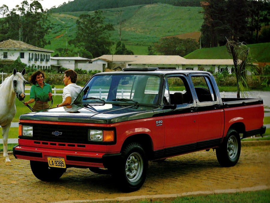 Chevrolet D20 Crew Cab пикап 4-дв., 1 поколение - отзывы, фото и характеристики на Car.ru