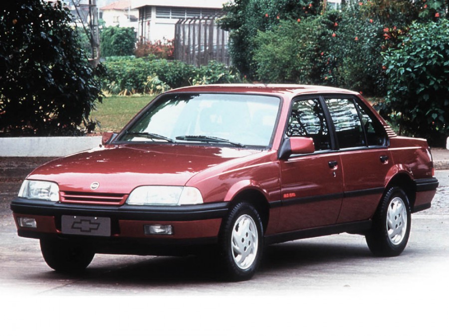 Chevrolet Monza седан 4-дв., 1991–1996, 2 поколение [рестайлинг] - отзывы, фото и характеристики на Car.ru