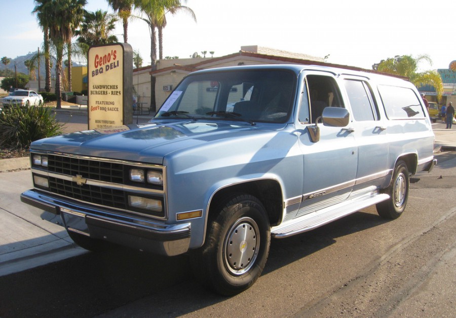 Chevrolet Suburban внедорожник, 1989–1991, 8 поколение [2-й рестайлинг], 6.2D R20 3AT (155 л.с.), характеристики