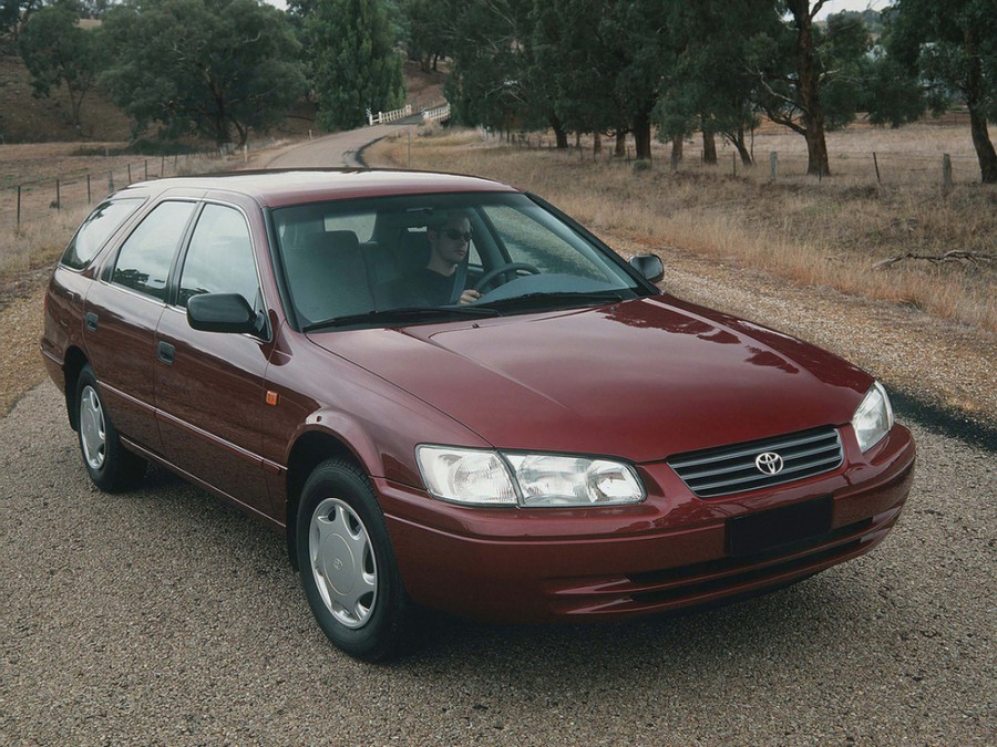 Toyota Camry универсал, 1997–2000, XV20 - отзывы, фото и характеристики на Car.ru