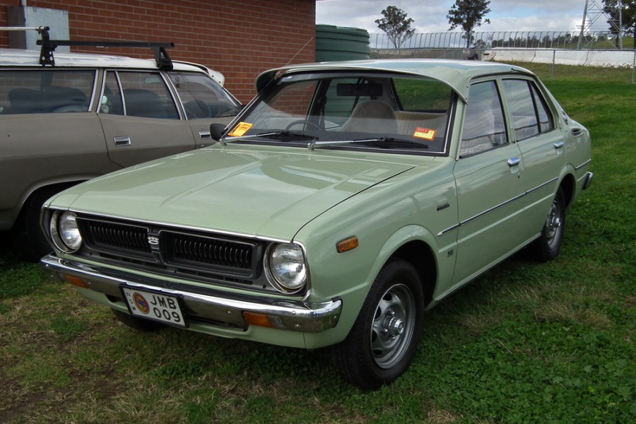 Toyota Corolla JDM седан 4-дв., 1976–1981, E50 [рестайлинг], 1.2 MT (56 л.с.), характеристики