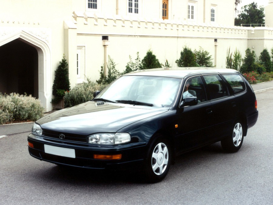 Toyota Camry универсал, 1991–1994, XV10, 2.2 AT Overdrive (125 л.с.), характеристики