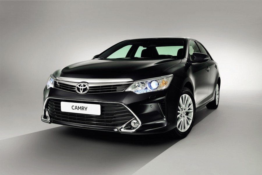 Toyota Camry седан, 2014–2016, XV50 [рестайлинг] - отзывы, фото и характеристики на Car.ru
