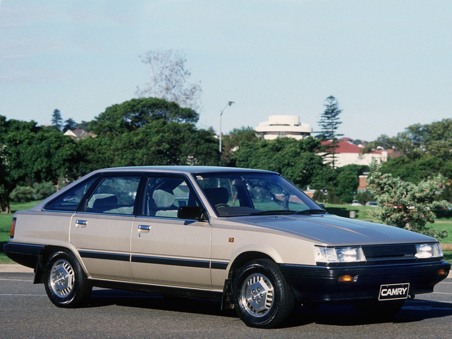 Toyota Camry лифтбэк, 1984–1986, V10 [рестайлинг] - отзывы, фото и характеристики на Car.ru