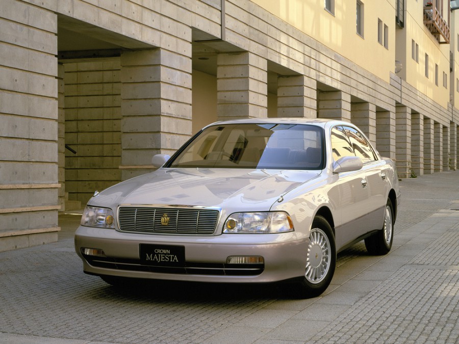 Toyota Crown Majesta хардтоп, 1991–1995, S140 - отзывы, фото и характеристики на Car.ru