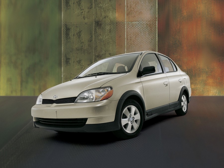 Toyota Echo седан, 1999–2003, 1 поколение - отзывы, фото и характеристики на Car.ru