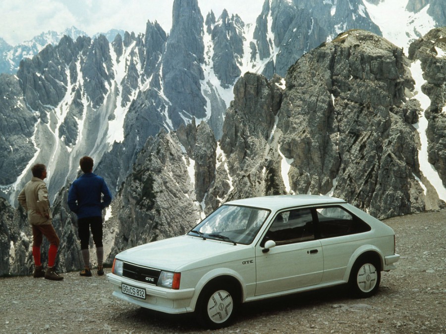 Opel Kadett GT/E хетчбэк 3-дв., 1979–1984, D - отзывы, фото и характеристики на Car.ru