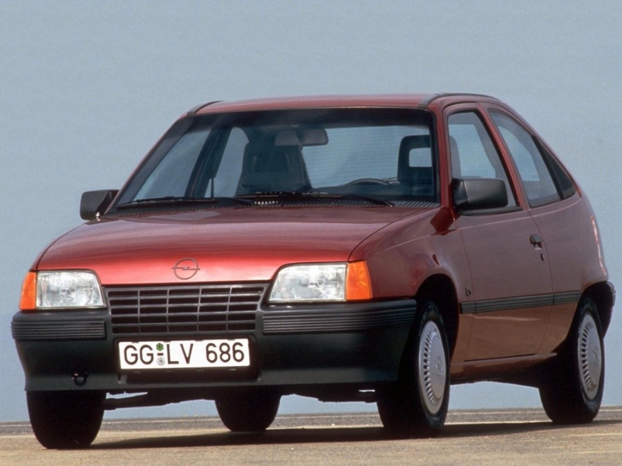 Opel Kadett хетчбэк 3-дв., 1983–1991, E, 1.4 MT (60 л.с.), характеристики