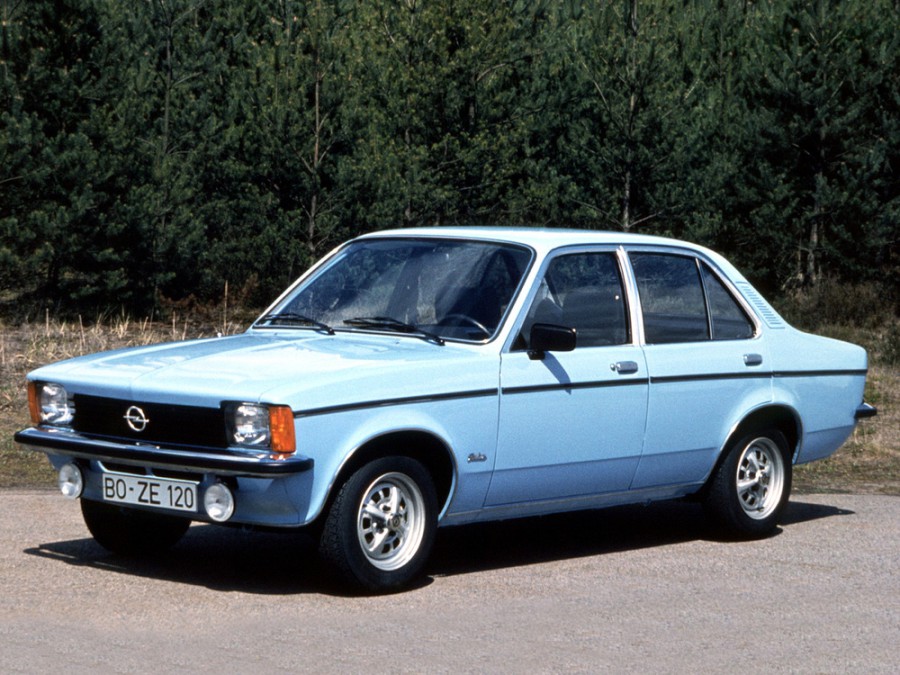 Opel Kadett седан 4-дв., C [рестайлинг] - отзывы, фото и характеристики на Car.ru