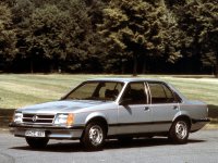 Opel Commodore, C, Седан 4-дв.