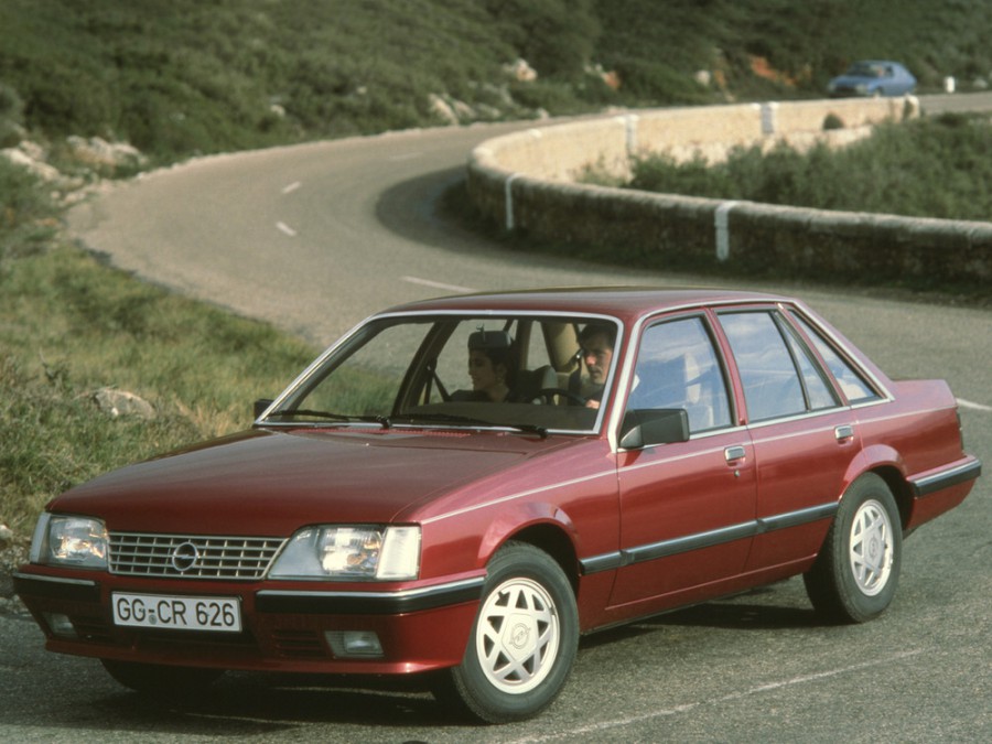 Opel Senator седан, A [рестайлинг] - отзывы, фото и характеристики на Car.ru