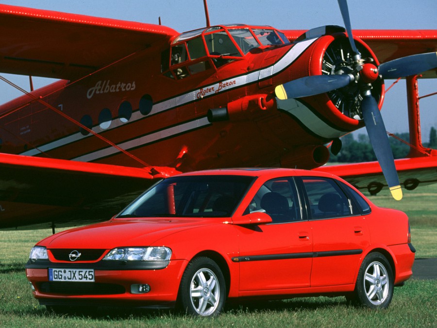 Opel Vectra седан 4-дв., 1995–1999, B, 1.8 MT (116 л.с.), характеристики
