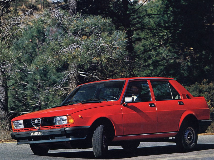 Alfa Romeo Giulietta седан, 1977–1981, 116, 2.0 MT (130 л.с.), характеристики