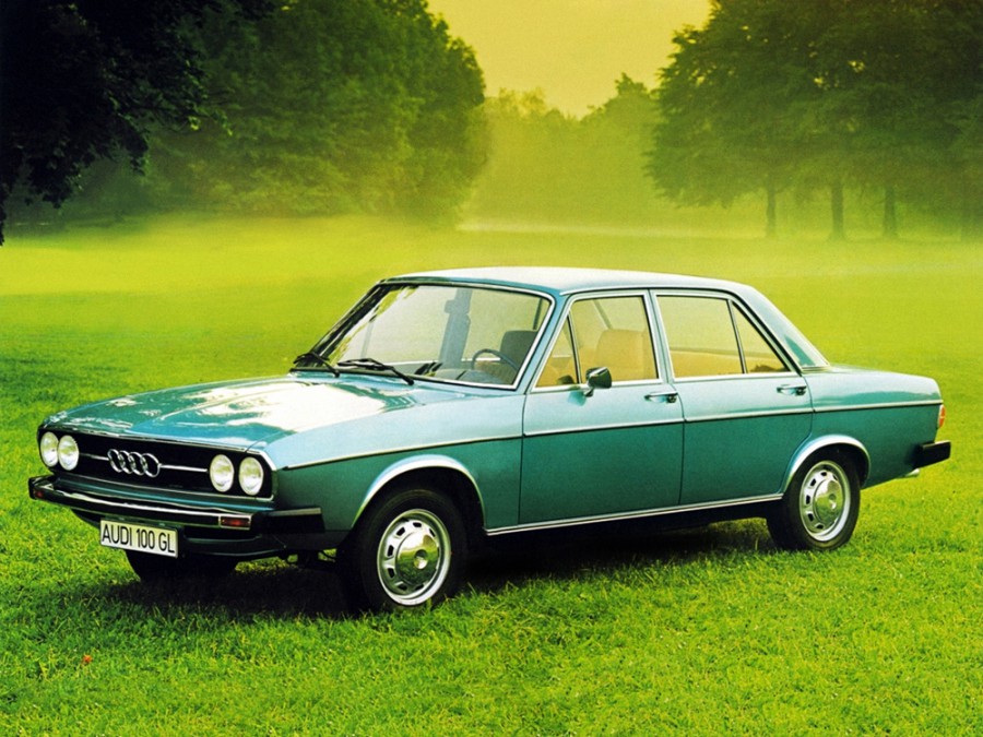 Audi 100 седан 4-дв., 1968–1972, С1 - отзывы, фото и характеристики на Car.ru