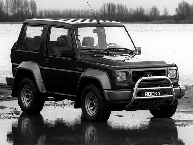Daihatsu Rocky Hard top внедорожник, 1993–1998, 3 поколение - отзывы, фото и характеристики на Car.ru