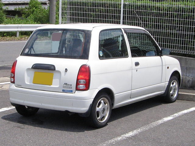 Daihatsu Mira хетчбэк, 1998–2002, 5 поколение - отзывы, фото и характеристики на Car.ru