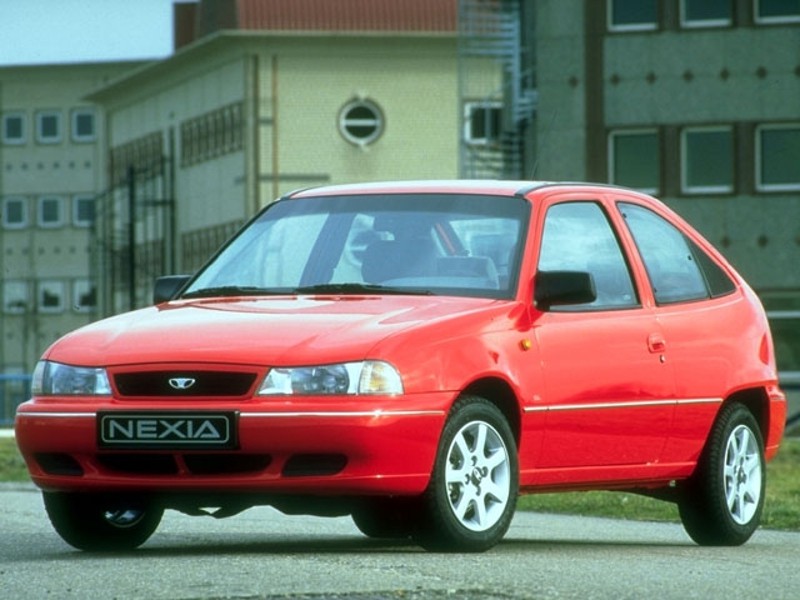 Daewoo Nexia хетчбэк 3-дв., 1994–2006, 1 поколение - отзывы, фото и характеристики на Car.ru