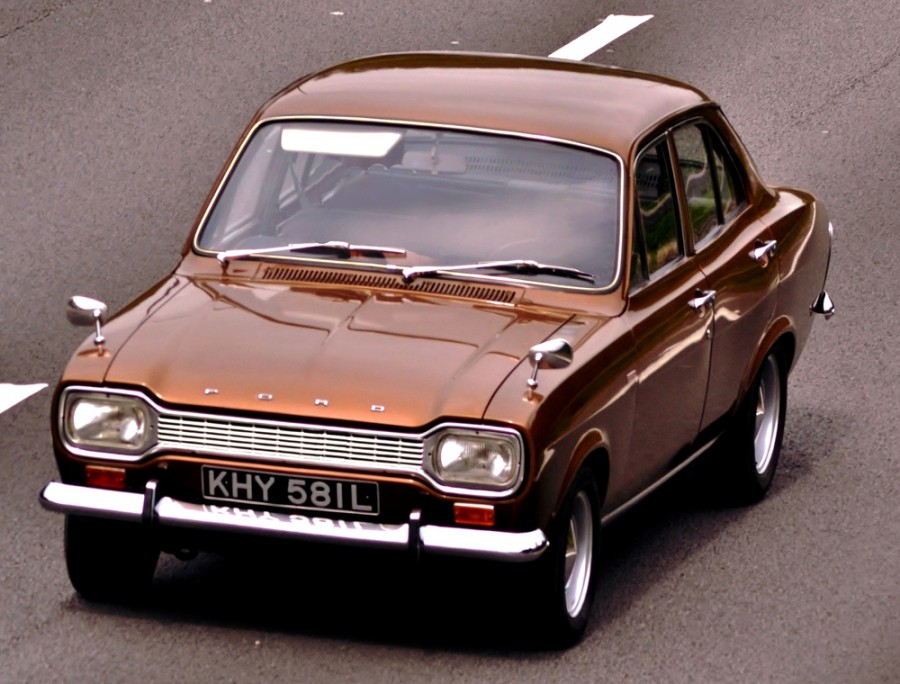 Ford Escort седан, 1968–1974, 1 поколение, 1.3 AT (56 л.с.), характеристики
