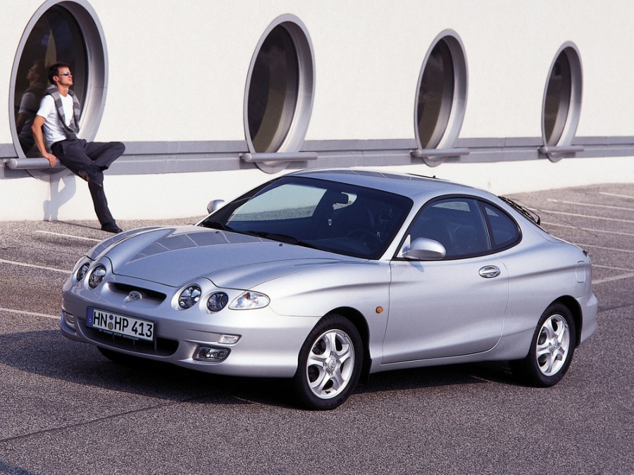Hyundai Coupe купе, 1999–2001, RD [рестайлинг], 1.8 MT (132 л.с.), характеристики