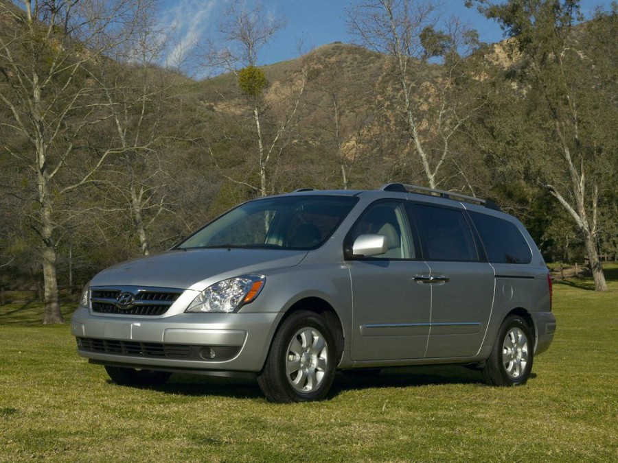 Hyundai Entourage минивэн, 2006–2009, 1 поколение - отзывы, фото и характеристики на Car.ru