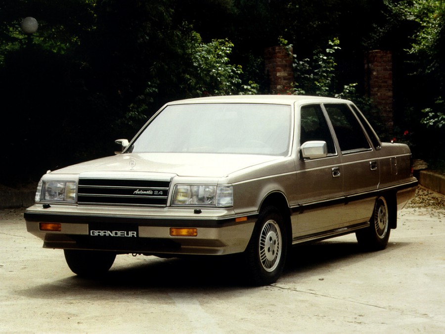 Hyundai Grandeur седан, 1986–1992, L, 2.4 MT (130 л.с.), характеристики