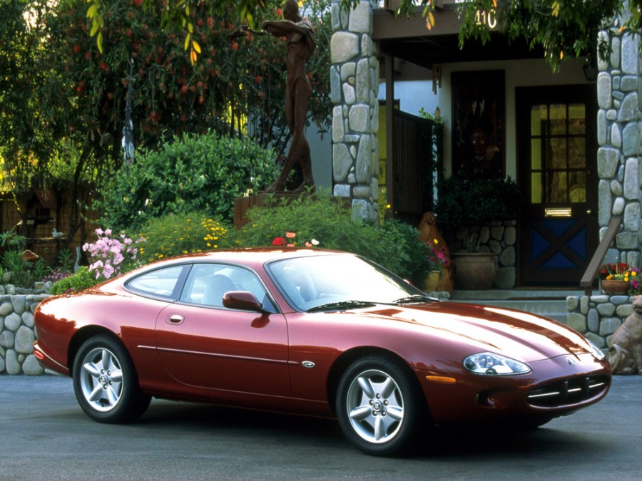 Jaguar XK XK8 купе, 1996–2002, Х100 - отзывы, фото и характеристики на Car.ru