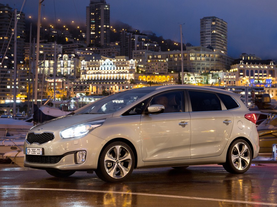 Kia Carens минивэн, 2013–2016, 4 поколение, 1.6 GDI MT (5 мест) (135 л.с.), характеристики