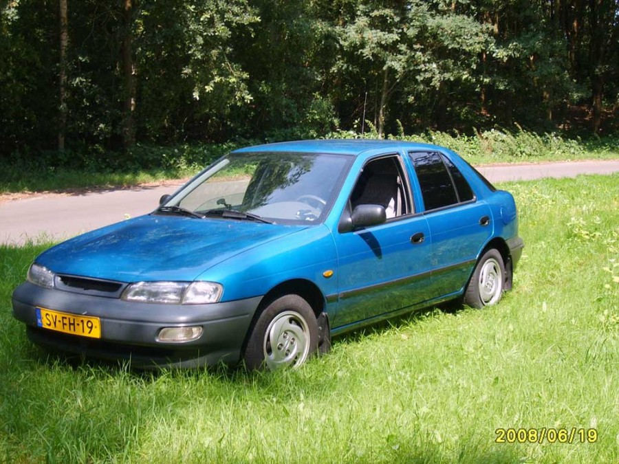 Kia Sephia Leo хетчбэк, 1995–1998, 1 поколение [рестайлинг] - отзывы, фото и характеристики на Car.ru