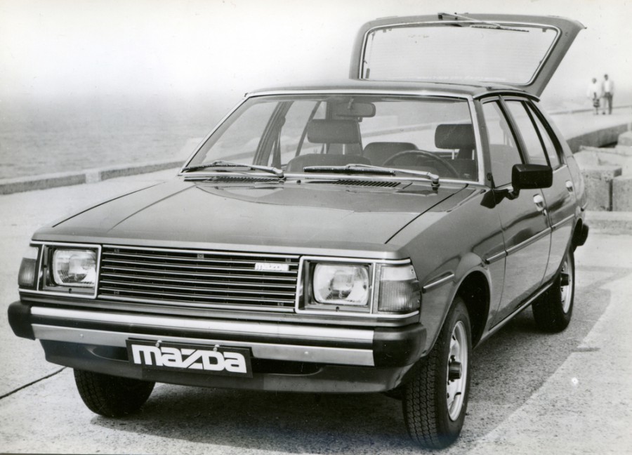 Mazda 323 хетчбэк 5-дв., 1979–1986, FA [рестайлинг] - отзывы, фото и характеристики на Car.ru