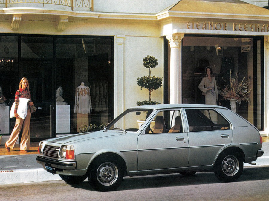 Mazda 323 хетчбэк 5-дв., 1977–1979, FA - отзывы, фото и характеристики на Car.ru